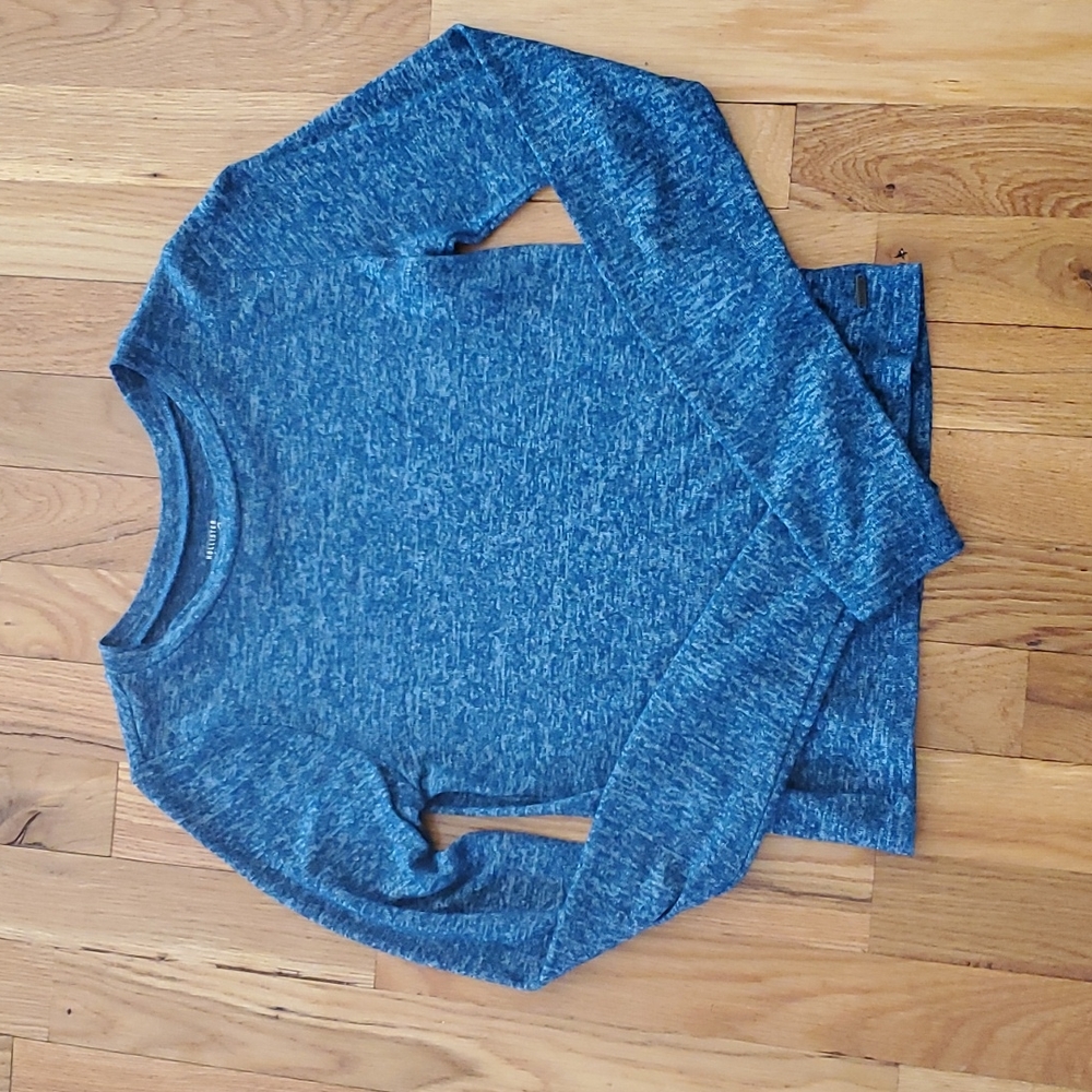 Hollister long sleeve tee